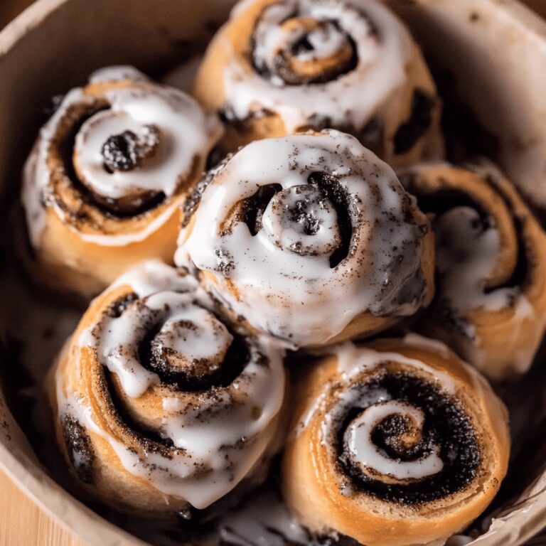 Gooey Cookies And Cream Cinnamon Rolls Recipe