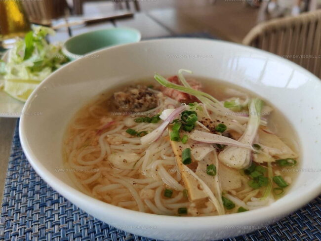 Pork Ball Vermicelli Soup (Bun Moc)
