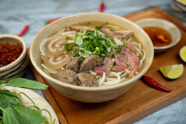 What Types of Noodles Are Used in Vietnamese Noodle Soups?