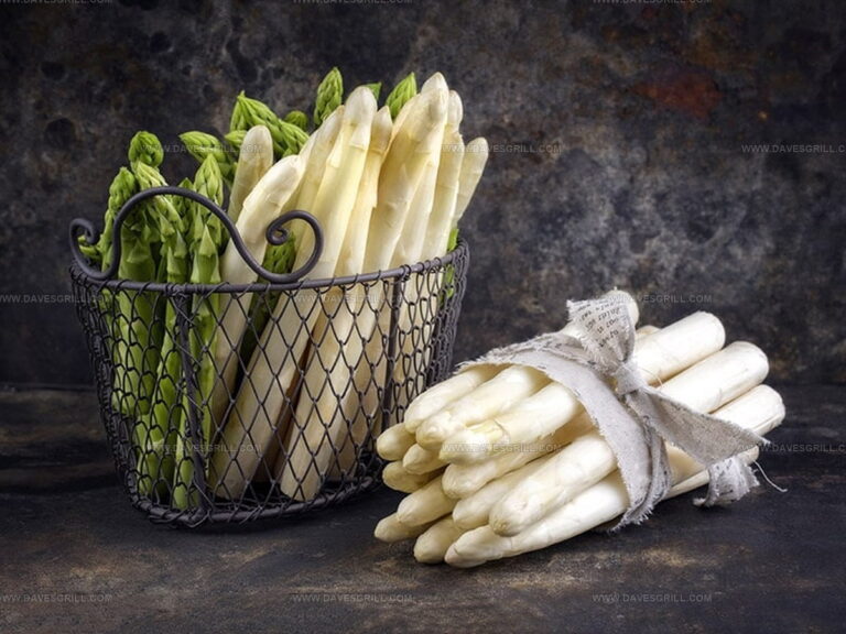 White or Green Asparagus: What Sets Them Apart