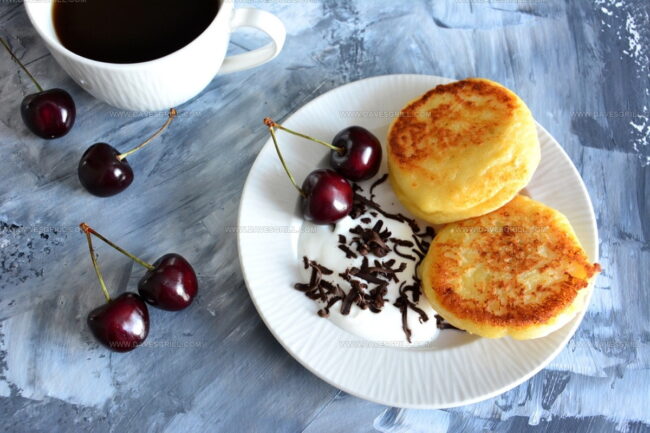 How Do Central European Breakfast Classics Pair with Local Coffee and Tea Traditions?