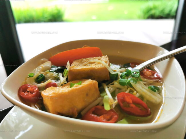 Tomato And Crab Noodle Soup (Bun Rieu)
