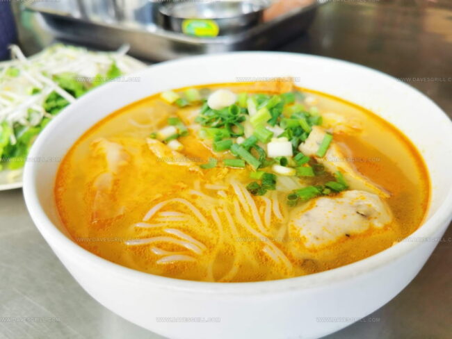 Fried Fish Cake Noodle Soup (Bun Cha Ca)